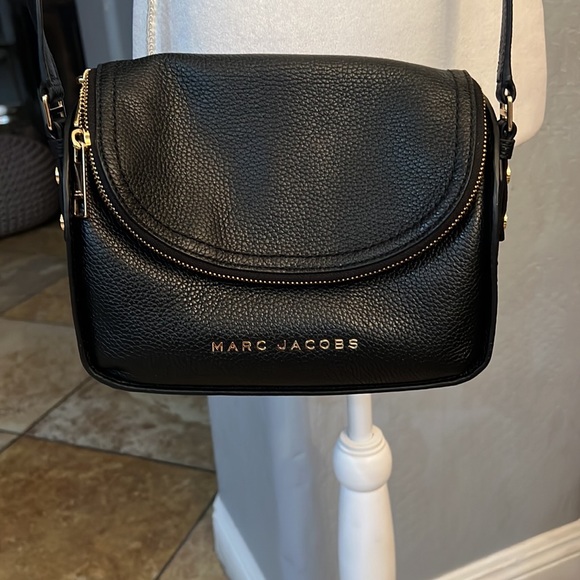 Marc Jacobs the groove medium leather
messenger bag - Picture 3 of 11